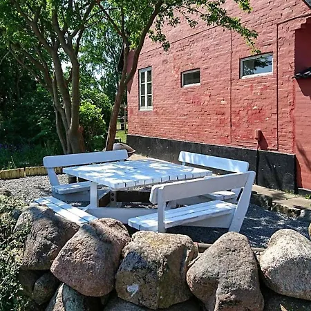 Apartamento Vibrant Holiday In Bornholm With Terrace