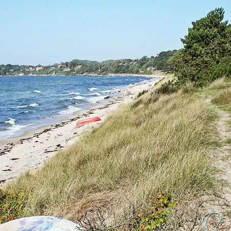 Vibrant Holiday In Bornholm With Terrace Apartamento *