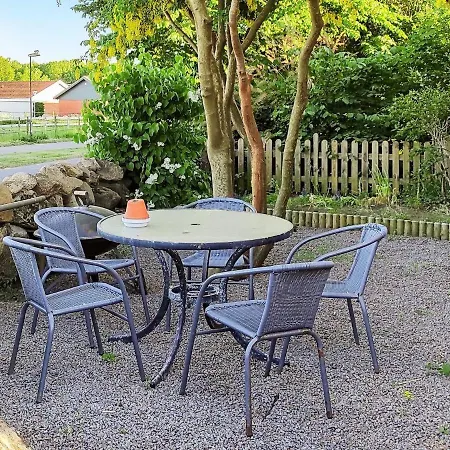 Apartamento Vibrant Holiday In Bornholm With Terrace *