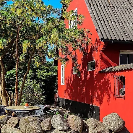 Vibrant Holiday In Bornholm With Terrace Apartamento *