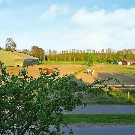 Vibrant Holiday In Bornholm With Terrace Apartamento